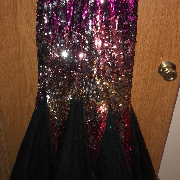 Prom Dress - Picture 5 of 6